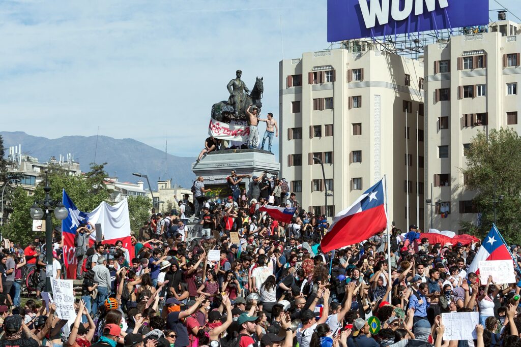 2019 Protests in Chile, Plaza Baquedano, Santiago