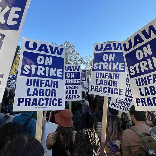 UAW strike photo via Wikimedia Commons Pillsmarch, CC BY-SA 4.0